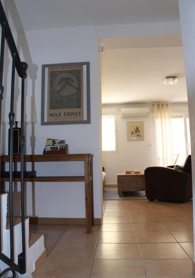 Agreable Maison De Ville Eyragues Eksteriør billede