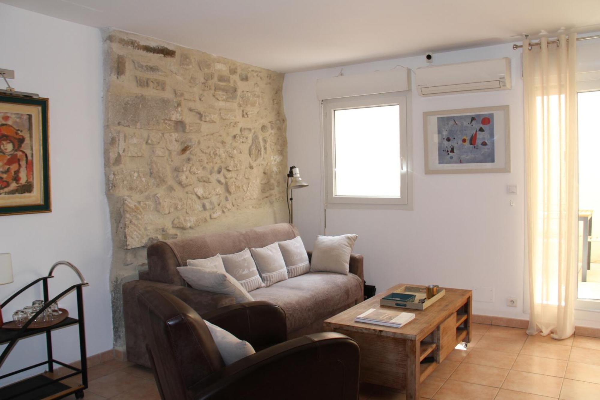 Agreable Maison De Ville Eyragues Eksteriør billede